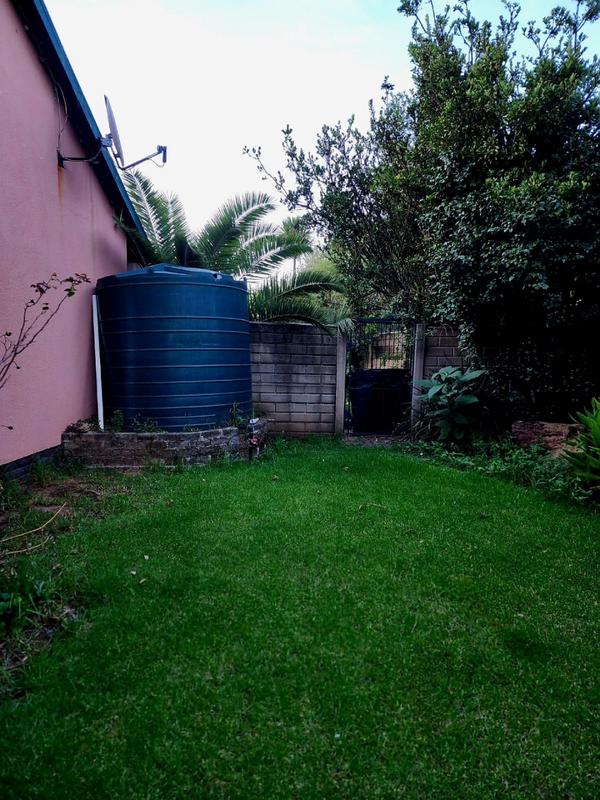 1 Bedroom Property for Sale in Vanderbijlpark SE 6 Gauteng