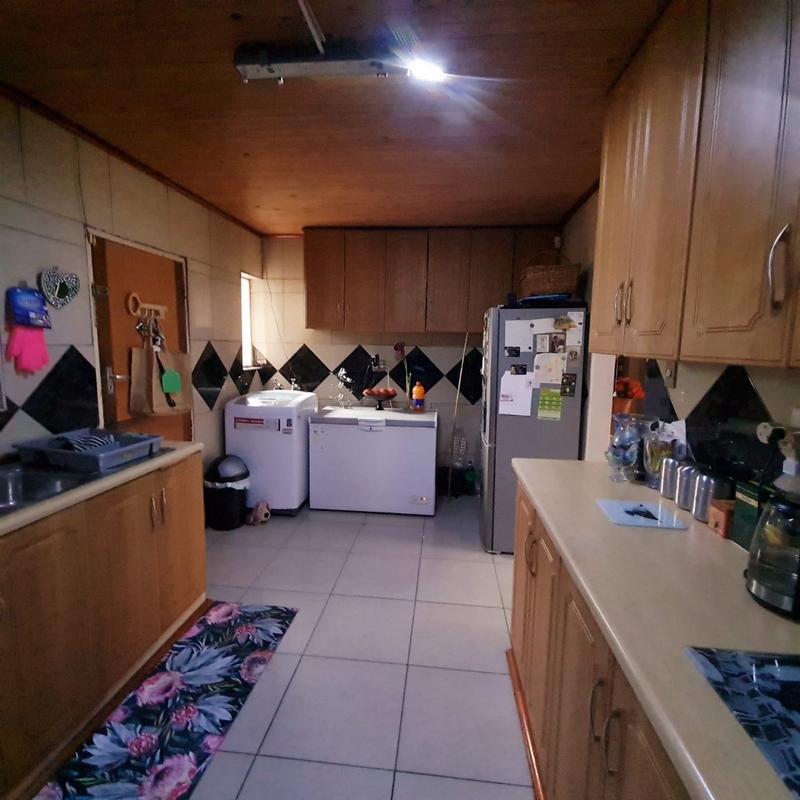 1 Bedroom Property for Sale in Vanderbijlpark SE 6 Gauteng