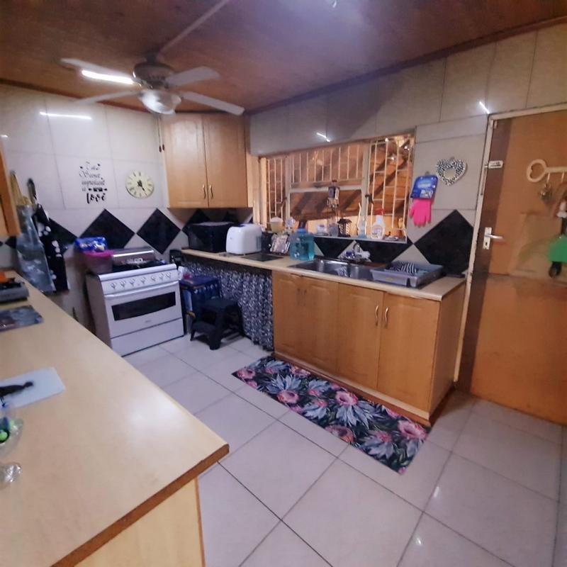 1 Bedroom Property for Sale in Vanderbijlpark SE 6 Gauteng