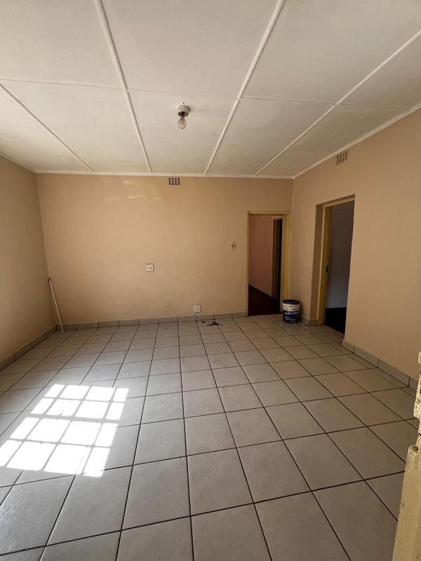 To Let 2 Bedroom Property for Rent in Bezuidenhout Valley Gauteng