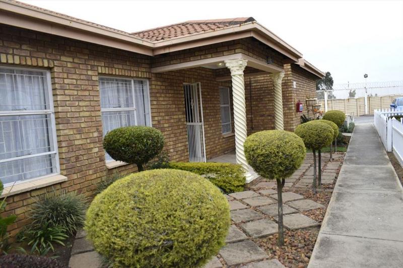 2 Bedroom Property for Sale in Van Dyk Park Gauteng