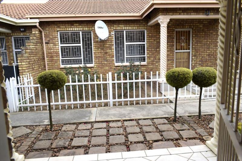 2 Bedroom Property for Sale in Van Dyk Park Gauteng