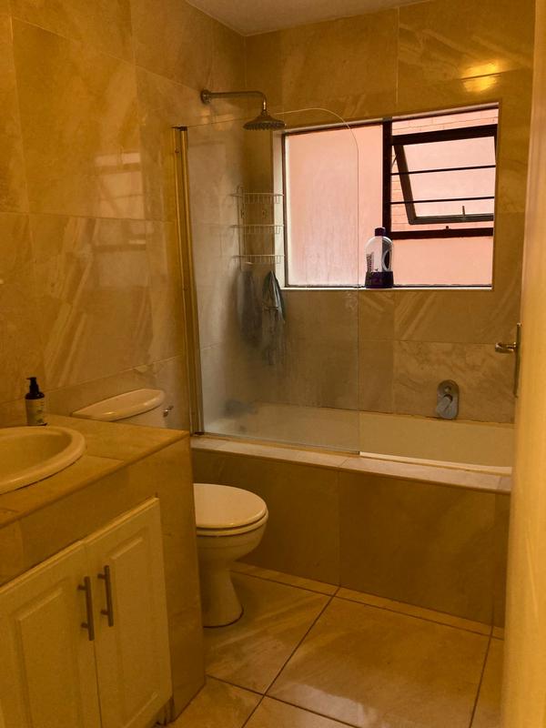 To Let 2 Bedroom Property for Rent in Morningside Gauteng