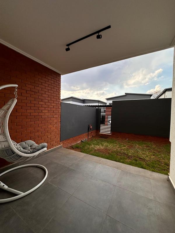 2 Bedroom Property for Sale in Bryanston Gauteng