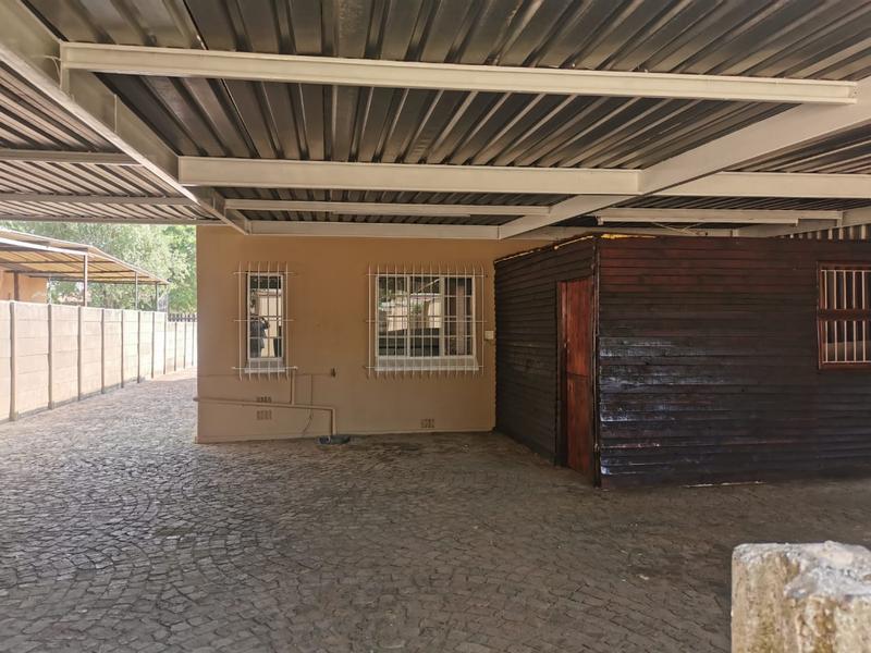 To Let 2 Bedroom Property for Rent in Strubenvale Gauteng