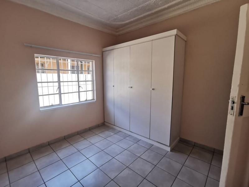 To Let 2 Bedroom Property for Rent in Strubenvale Gauteng