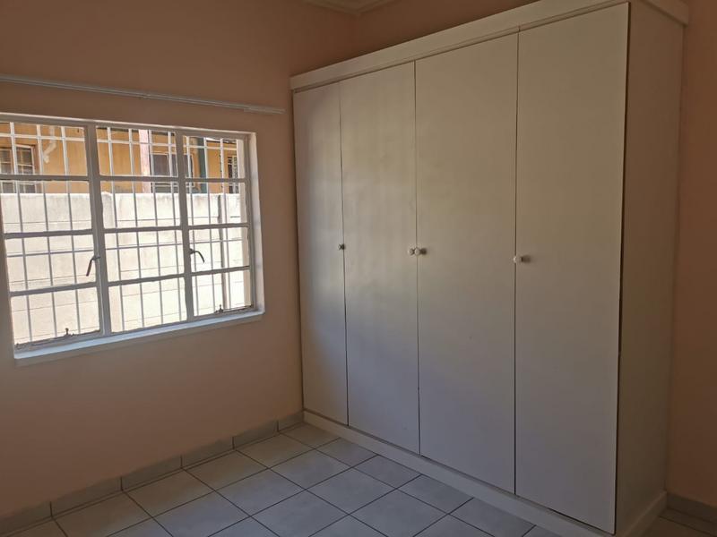 To Let 2 Bedroom Property for Rent in Strubenvale Gauteng