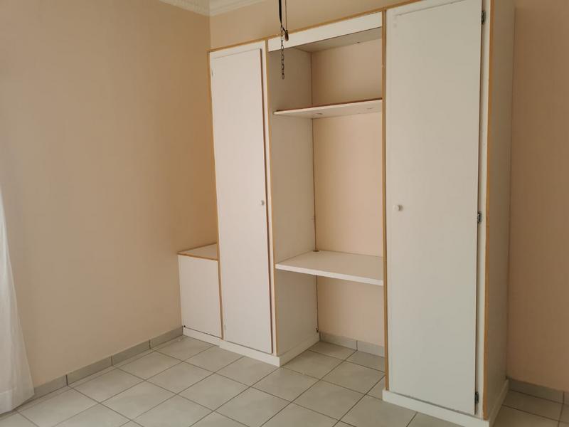 To Let 2 Bedroom Property for Rent in Strubenvale Gauteng