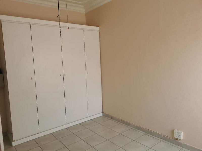 To Let 2 Bedroom Property for Rent in Strubenvale Gauteng