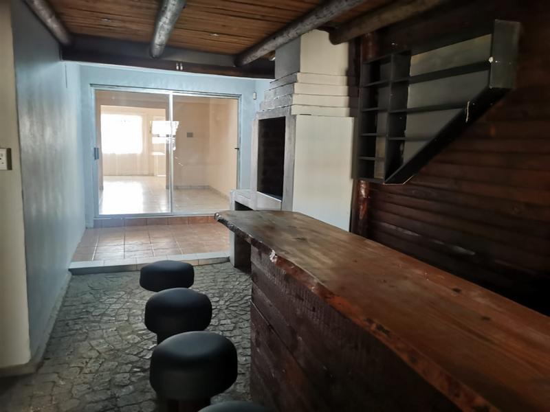 To Let 2 Bedroom Property for Rent in Strubenvale Gauteng