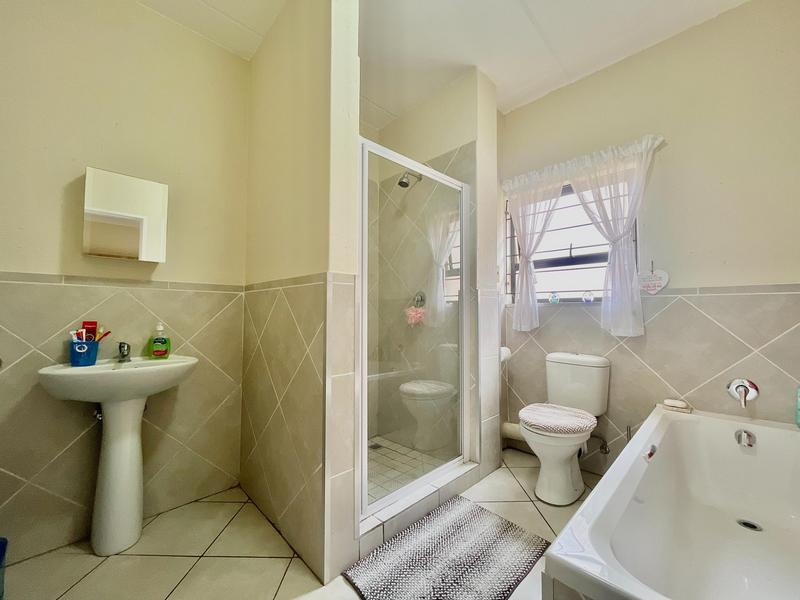 To Let 2 Bedroom Property for Rent in Brentwood Gauteng