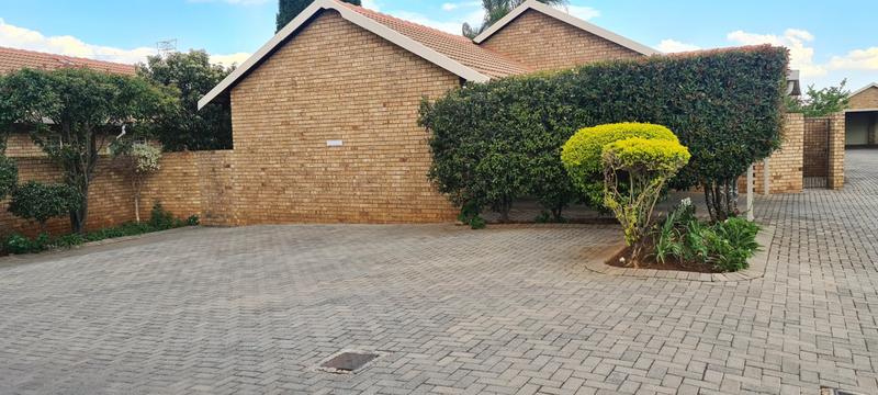 3 Bedroom Property for Sale in Annlin Gauteng