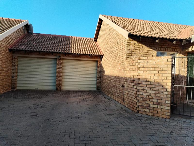 3 Bedroom Property for Sale in Annlin Gauteng