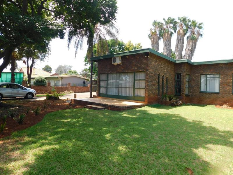 4 Bedroom Property for Sale in Dorandia Gauteng