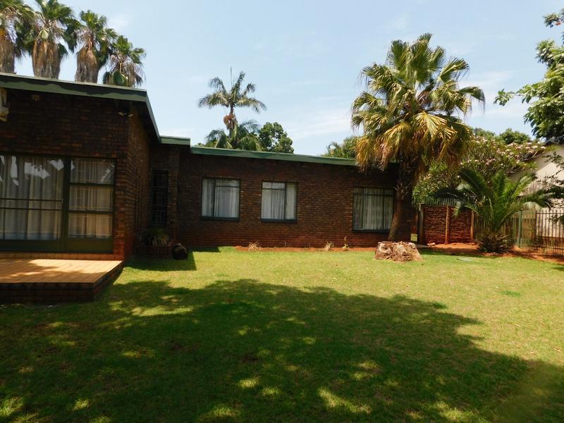 4 Bedroom Property for Sale in Dorandia Gauteng