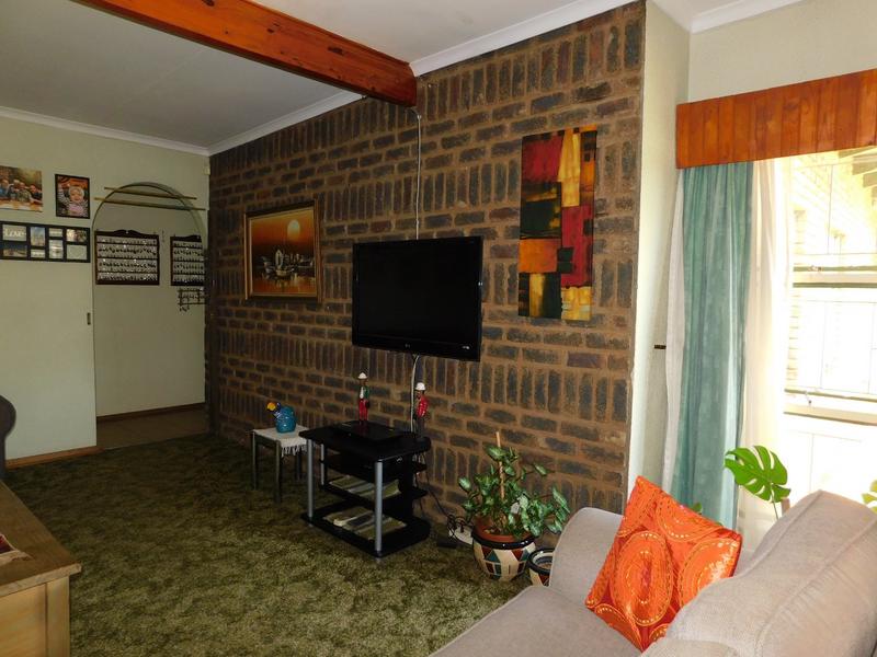 4 Bedroom Property for Sale in Dorandia Gauteng