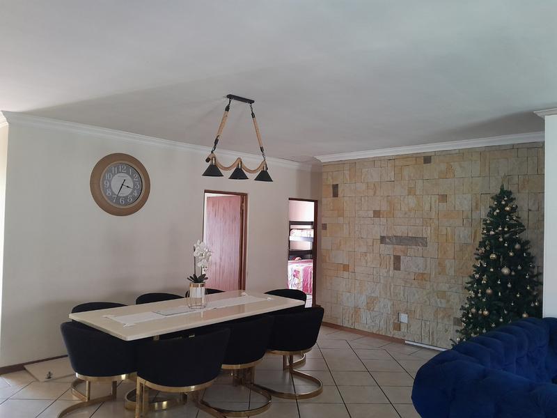 3 Bedroom Property for Sale in Heatherview Gauteng