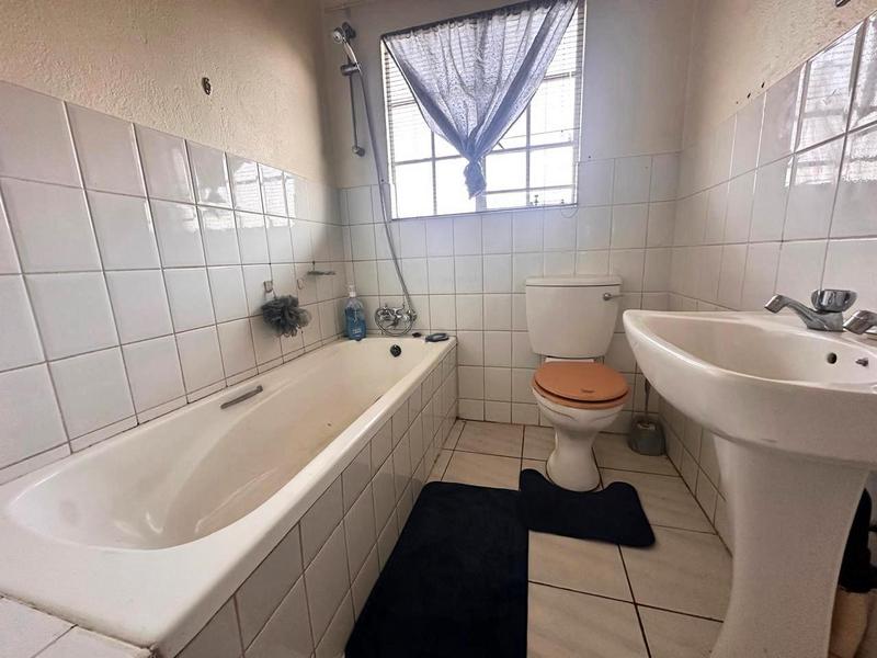 2 Bedroom Property for Sale in Bartlett Gauteng