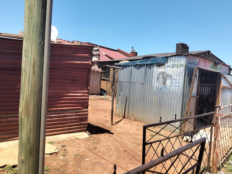 2 Bedroom Property for Sale in Twala Gauteng