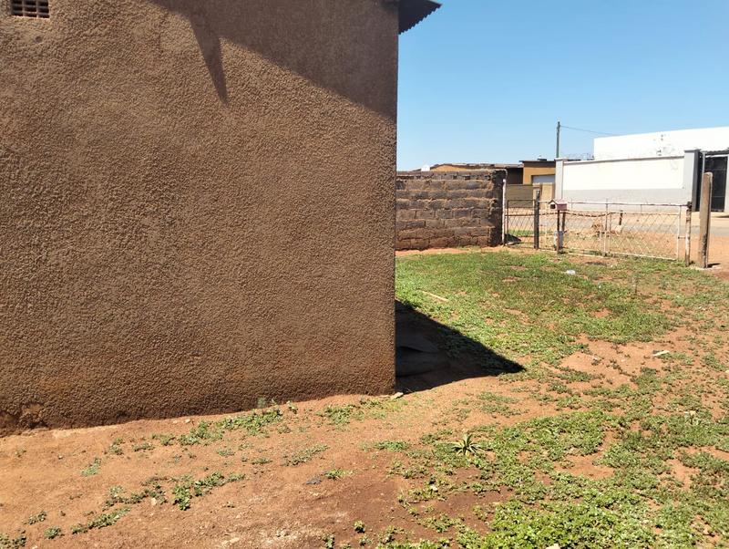 2 Bedroom Property for Sale in Twala Gauteng