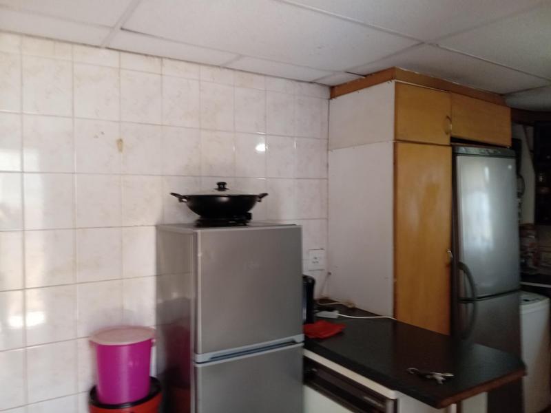 1 Bedroom Property for Sale in Zonkezizwe Gauteng