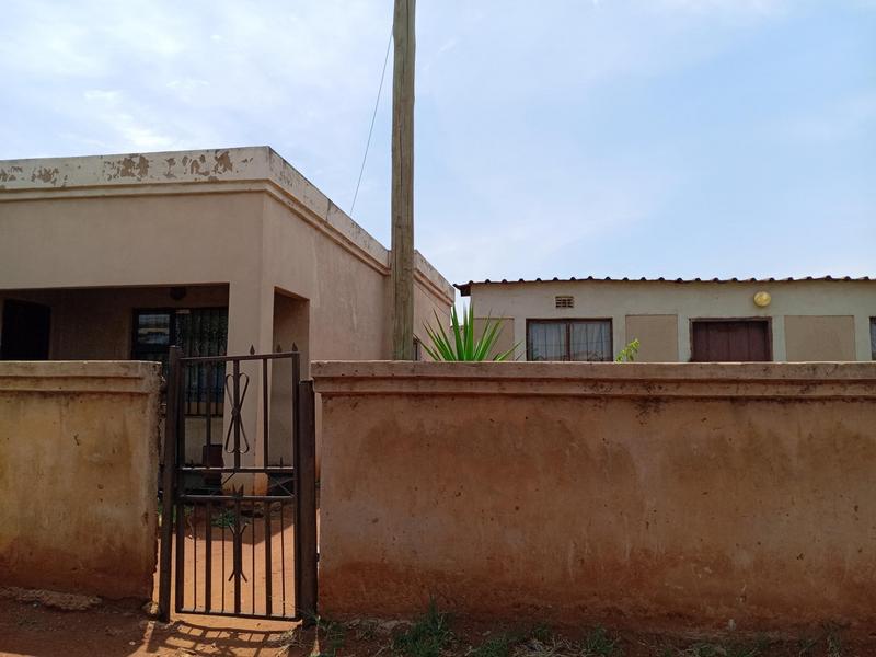 1 Bedroom Property for Sale in Zonkezizwe Gauteng