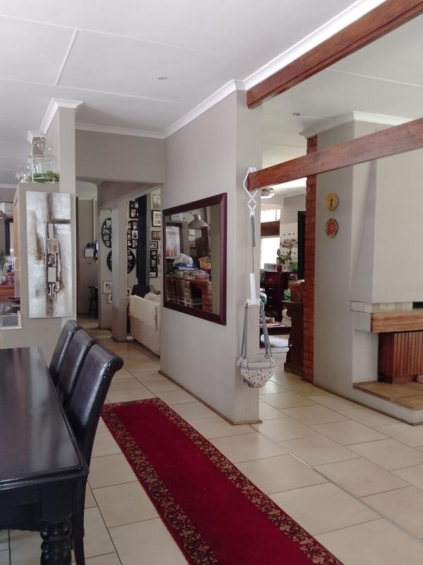 3 Bedroom Property for Sale in Petersfield Gauteng