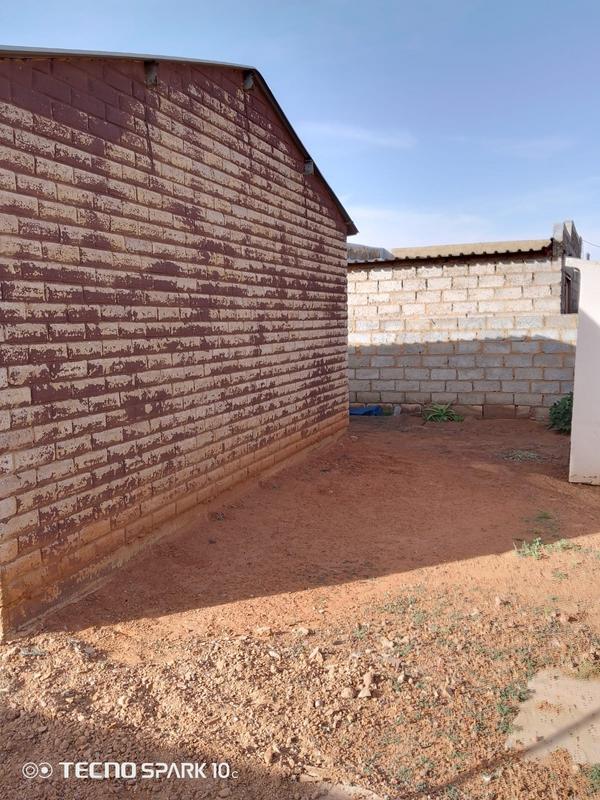 2 Bedroom Property for Sale in Tshepisong Gauteng