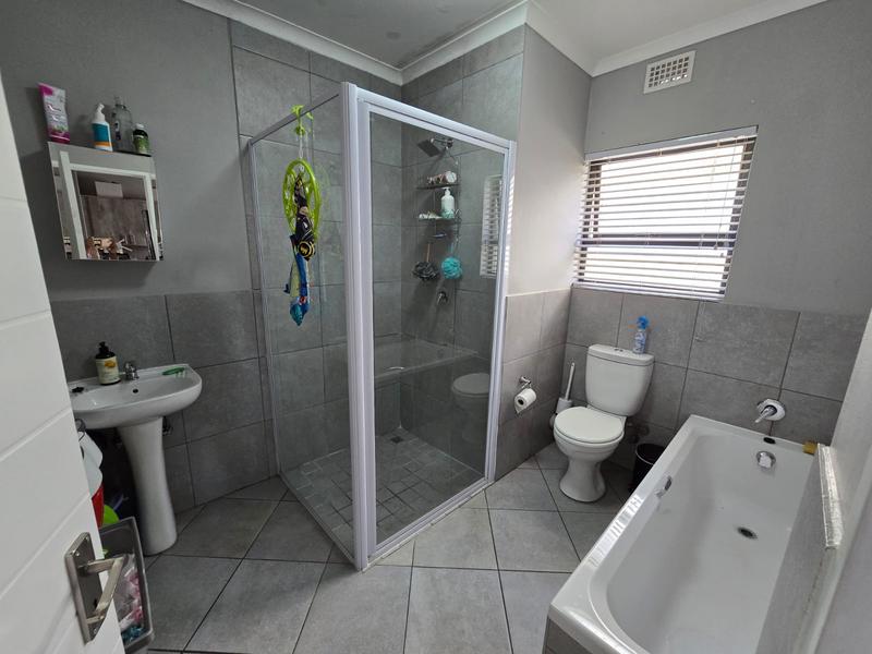 To Let 3 Bedroom Property for Rent in Norton Park Gauteng