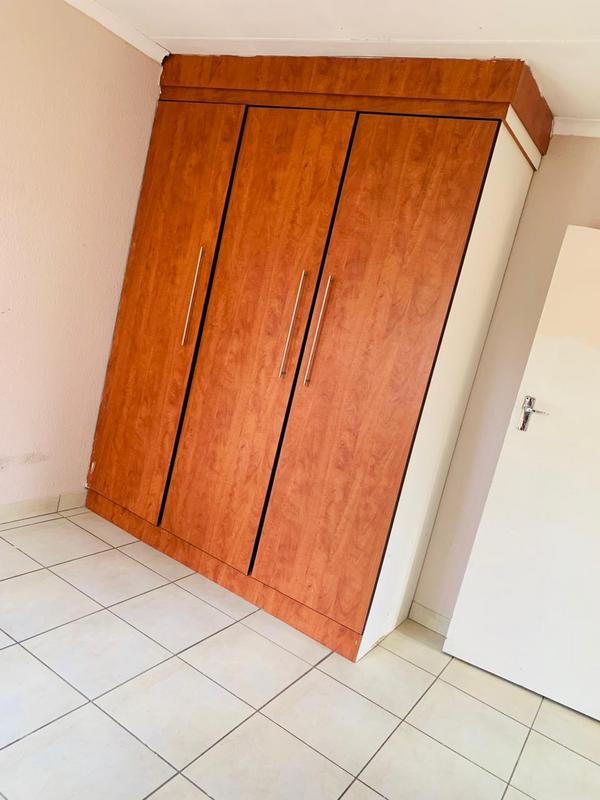 2 Bedroom Property for Sale in Bramley Gardens Gauteng