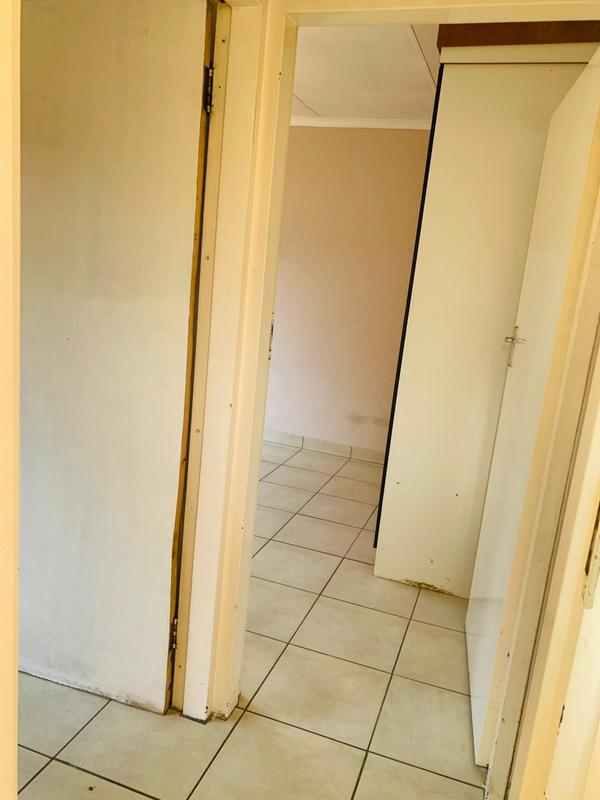 2 Bedroom Property for Sale in Bramley Gardens Gauteng