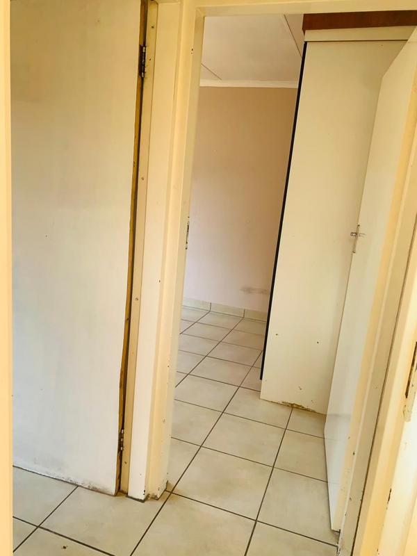 2 Bedroom Property for Sale in Bramley Gardens Gauteng