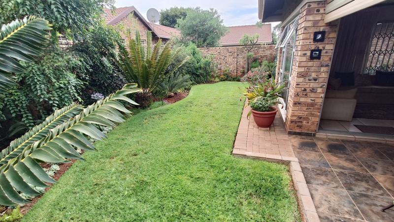 2 Bedroom Property for Sale in Montana Gauteng