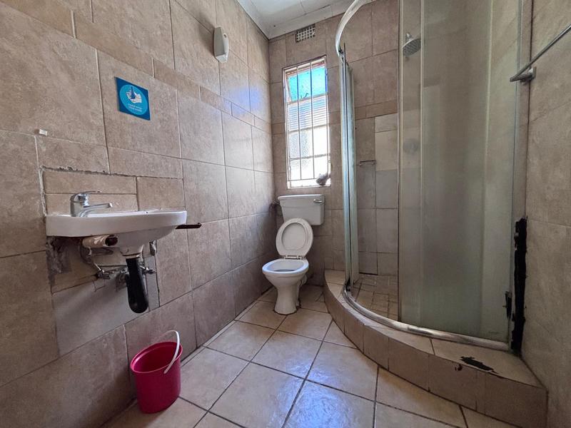 10 Bedroom Property for Sale in Brixton Gauteng