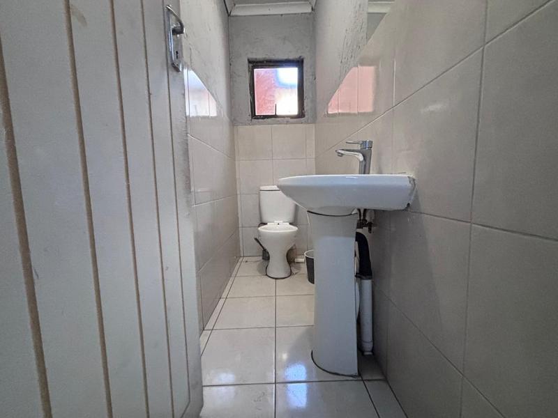 16 Bedroom Property for Sale in Brixton Gauteng