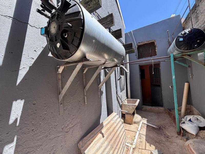 16 Bedroom Property for Sale in Brixton Gauteng