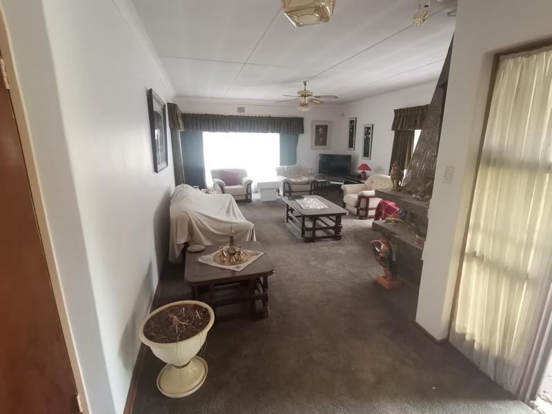 4 Bedroom Property for Sale in Vanderbijlpark SW 5 Gauteng