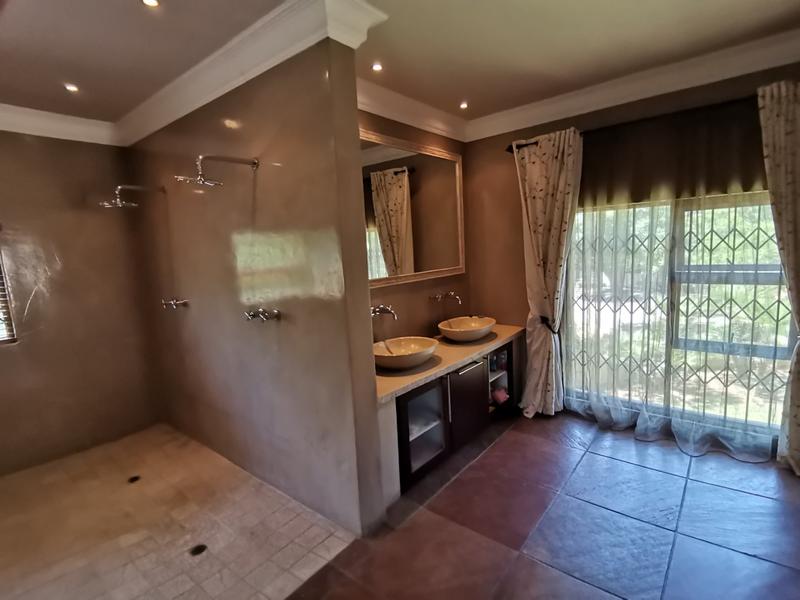 5 Bedroom Property for Sale in Vanderbijlpark SW 5 Gauteng