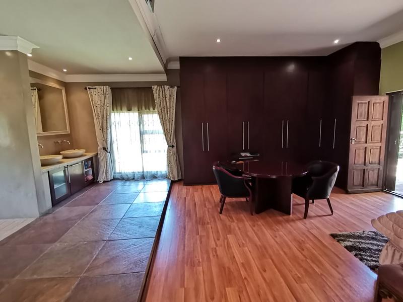 5 Bedroom Property for Sale in Vanderbijlpark SW 5 Gauteng