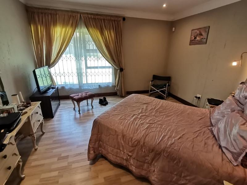 5 Bedroom Property for Sale in Vanderbijlpark SW 5 Gauteng