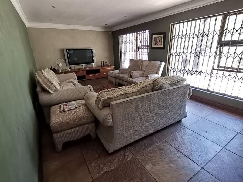 5 Bedroom Property for Sale in Vanderbijlpark SW 5 Gauteng