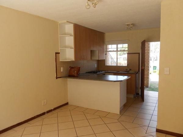 To Let 2 Bedroom Property for Rent in Karenpark Gauteng