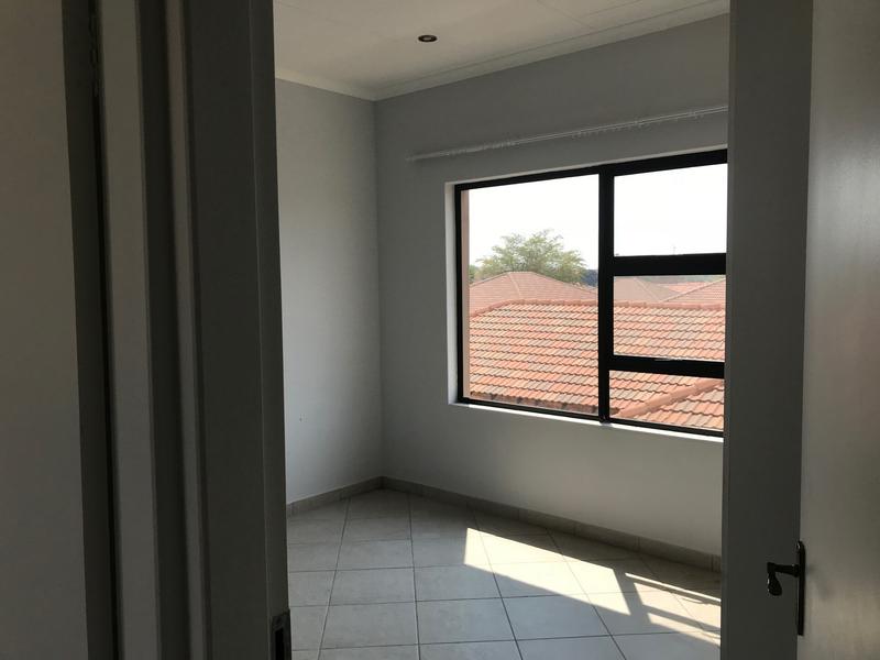 To Let 2 Bedroom Property for Rent in Heatherview Gauteng