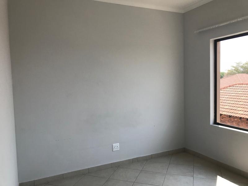 To Let 2 Bedroom Property for Rent in Heatherview Gauteng