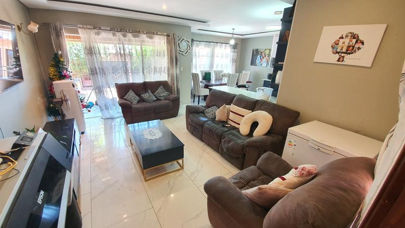 3 Bedroom Property for Sale in Amandasig Gauteng