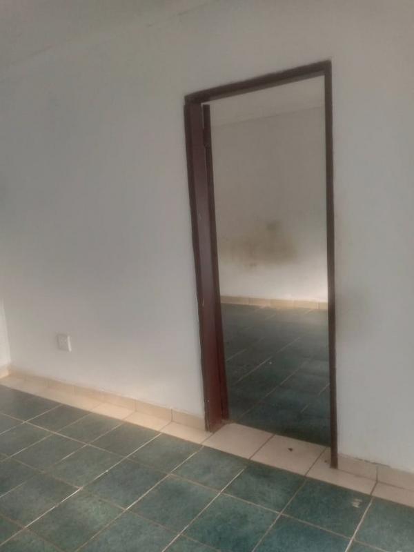 To Let 1 Bedroom Property for Rent in Primrose Hill Gauteng