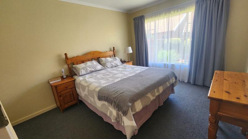 To Let 2 Bedroom Property for Rent in Rooihuiskraal North Gauteng