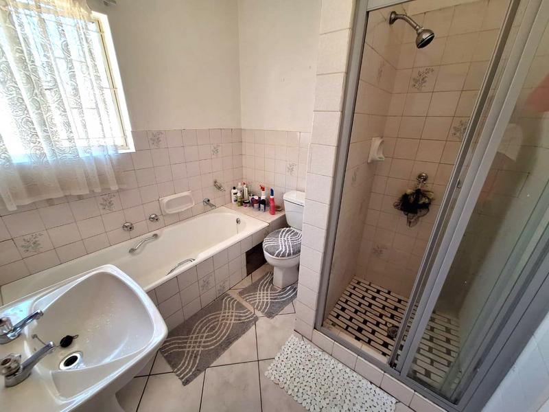 3 Bedroom Property for Sale in The Reeds Gauteng