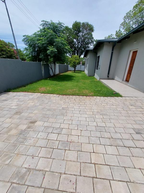 4 Bedroom Property for Sale in Mountain View Gauteng