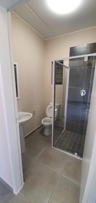 To Let 2 Bedroom Property for Rent in Waterfall Gauteng